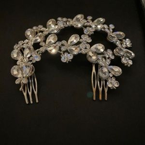 Pave vine hair comb stone